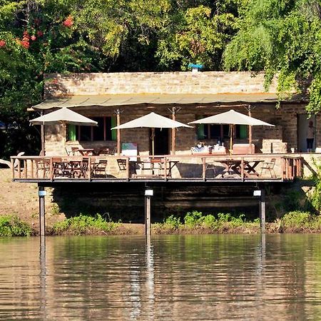 Kunene River Lodge Ehomba Exterior photo